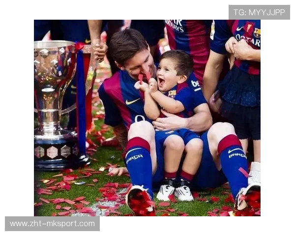 梅西儿子蒂亚戈生日穿巴萨球衣。,蒂亚戈梅西学走路 梅西儿子蒂亚戈生日穿巴萨球衣。,蒂亚戈梅西学走路